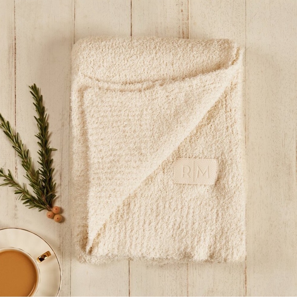 RACHEL MIRIAM NWT Sealed Package The Cloud Throw White Ivory